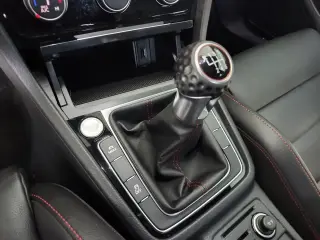 Volkswagen Golf GTI 2019 S 4dr Hatchback 6M