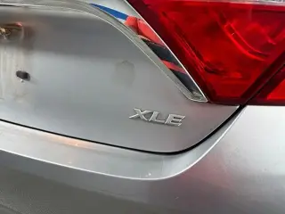 Toyota Camry 2016 XLE 4p Sedan