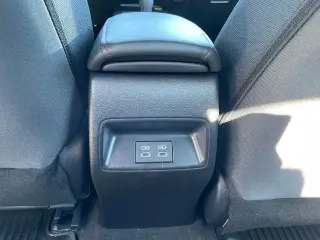 Toyota Corolla 2025 SE 4p Sedana