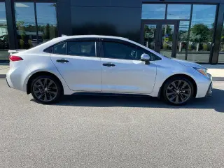 Toyota Corolla 2025 SE 4p Sedana