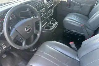 GMC Savana 2021 3500 2dr 177 in. WB Chasis Cutaway de plataforma