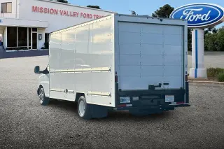 GMC Savana 2021 3500 2dr 177 in. WB Chasis Cutaway de plataforma