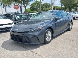 Toyota Camry 2026 SE 4dr Sedan