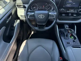 Toyota Highlander 2021 XLE 4p SUV