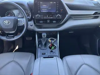 Toyota Highlander 2021 XLE 4p SUV