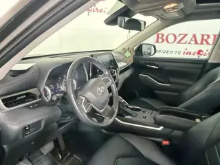 Toyota Highlander 2022 XLE 4dr SUV