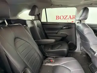 Toyota Highlander 2022 XLE 4dr SUV