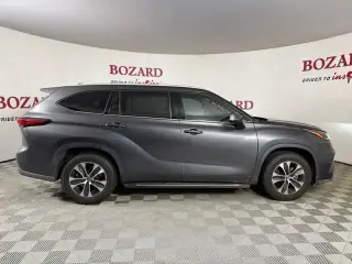 Toyota Highlander 2022 XLE 4dr SUV