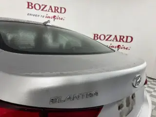 Hyundai ELANTRA 2016 SE 4dr Sedán 6M (EE.UU.)