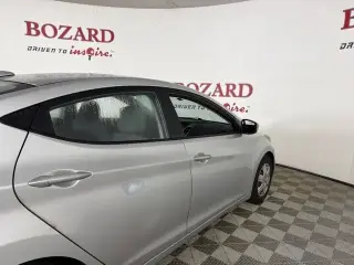 Hyundai ELANTRA 2016 SE 4dr Sedán 6M (EE.UU.)