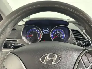 Hyundai ELANTRA 2016 SE 4dr Sedán 6M (EE.UU.)