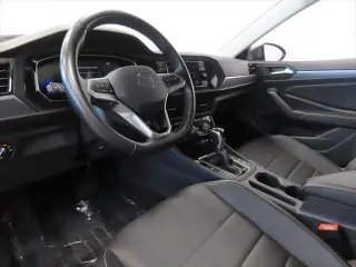 Volkswagen Jetta 2024 SE 4p Sedan