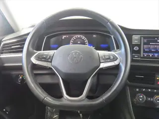 Volkswagen Jetta 2024 SE 4p Sedan