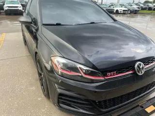 Volkswagen Golf GTI 2021 S 4p Hatchback 6M
