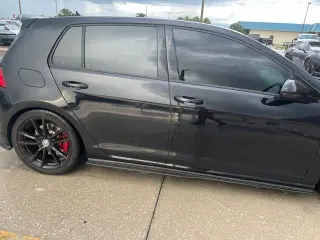 Volkswagen Golf GTI 2021 S 4p Hatchback 6M