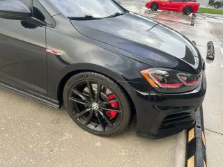 Volkswagen Golf GTI 2021 S 4p Hatchback 6M