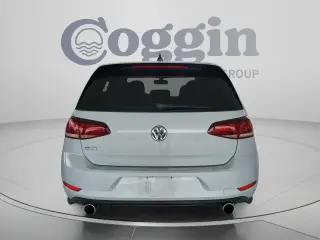 Volkswagen Golf GTI 2018 S 4p Hatchback 6M