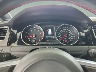 Volkswagen Golf GTI 2018 S 4p Hatchback 6M