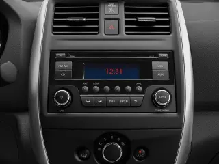 Nissan Versa 2016 1.6 S Sedán 4 puertas 5M