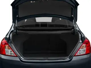 Nissan Versa 2016 1.6 S Sedán 4 puertas 5M