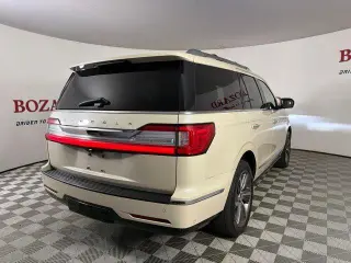 Lincoln Navigator 2018 4x2 Select 4dr SUV
