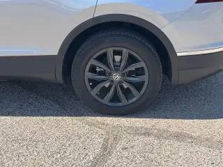 Volkswagen Tiguan 2024 Edición Wolfsburg 4p SUV