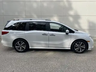 Honda Odyssey 2024 Touring 4dr Mini-Van
