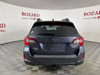 Subaru Outback 2017 AWD 2.5i Limited 4p Puerta de Maletero