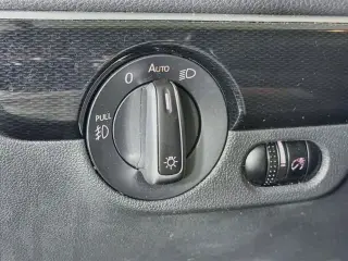 Volkswagen Jetta 2017 1.8T SEL 4dr Sedán