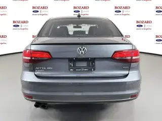 Volkswagen Jetta 2017 1.8T SEL 4dr Sedán