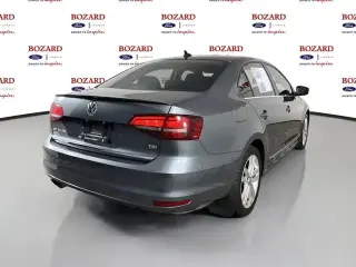 Volkswagen Jetta 2017 1.8T SEL 4dr Sedán