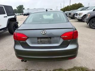 Volkswagen Jetta 2014 SE 4dr Sed 6P