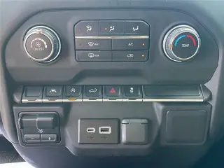 Chevrolet Silverado 1500 2024 4x4 Work Truck 2p Cab Estándar 8 pies LB