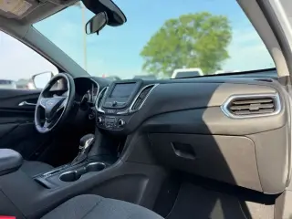 Chevrolet Equinox 2023 LT 4dr SUV con 1LT