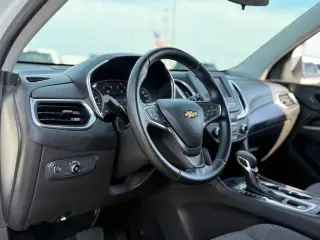 Chevrolet Equinox 2023 LT 4dr SUV con 1LT