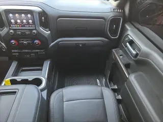 Chevrolet Silverado 1500 2021 4x4 RST 4p Cab de Tripulación 5.8 ft. CB