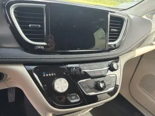 Chrysler Pacifica Hybrid enchufada 2023 Touring L 4dr Mini-Van