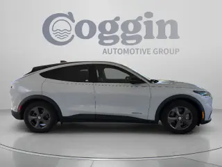 Ford Mustang Mach-E 2023 AWD Select 4dr SUV