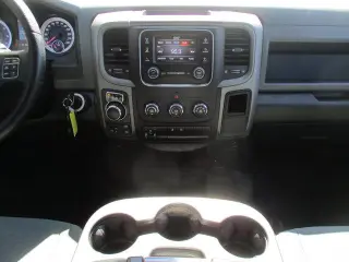 Ram 1500 2015 4x4 Express 4p Camioneta Cabina Extendida 5.5 pies LB