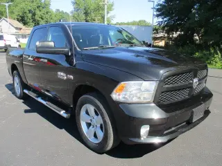 Ram 1500 2015 4x4 Express 4p Camioneta Cabina Extendida 5.5 pies LB