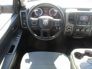 Ram 1500 2015 4x4 Express 4p Camioneta Cabina Extendida 5.5 pies LB