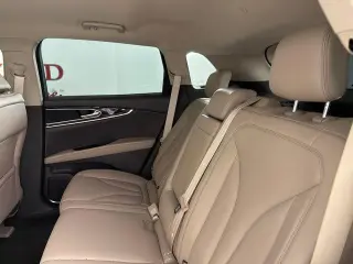 Lincoln Nautilus 2023 Estándar 4p SUV