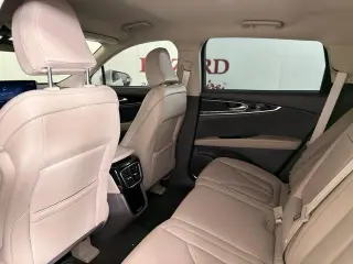 Lincoln Nautilus 2023 Estándar 4p SUV