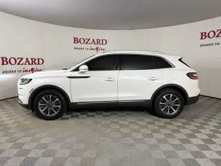 Lincoln Nautilus 2023 Estándar 4p SUV