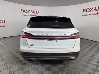 Lincoln Nautilus 2023 Estándar 4p SUV