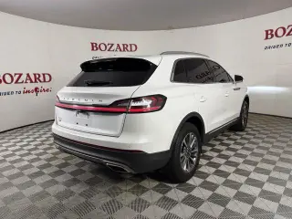 Lincoln Nautilus 2023 Estándar 4p SUV
