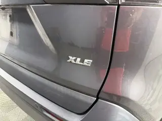 Toyota RAV4 2021 XLE Premium 4p SUV