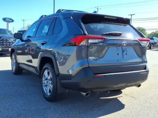 Toyota RAV4 2022 tracción en todas las ruedas XLE 4p SUV