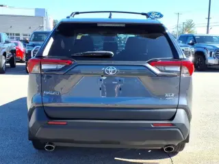 Toyota RAV4 2022 tracción en todas las ruedas XLE 4p SUV