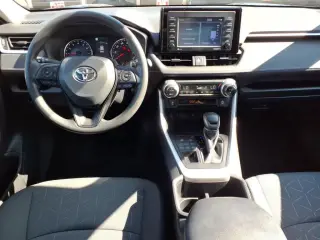 Toyota RAV4 2022 tracción en todas las ruedas XLE 4p SUV